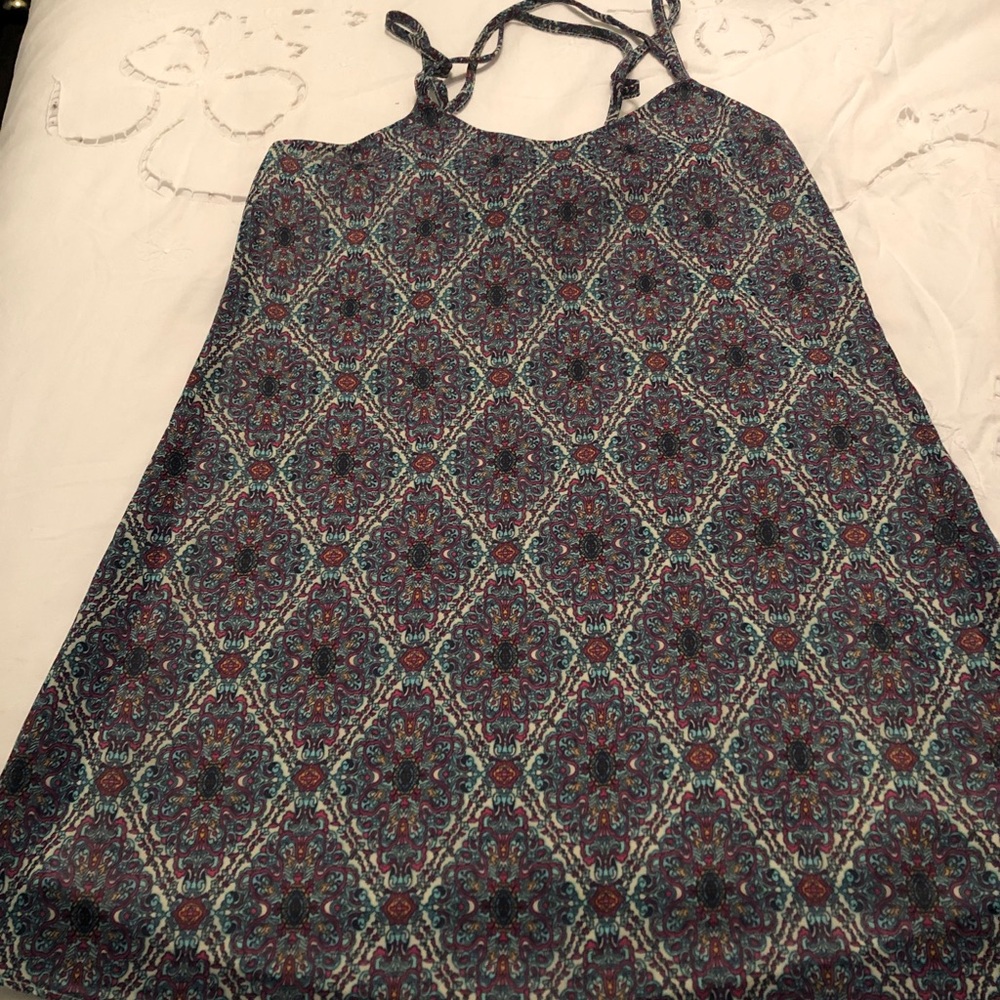 Womens S off shoulder cross strap top blue print with tags